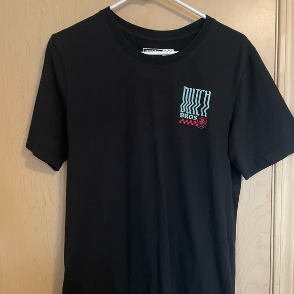 Dutch bros shirt (more on my page :) - Picture 2 of 3